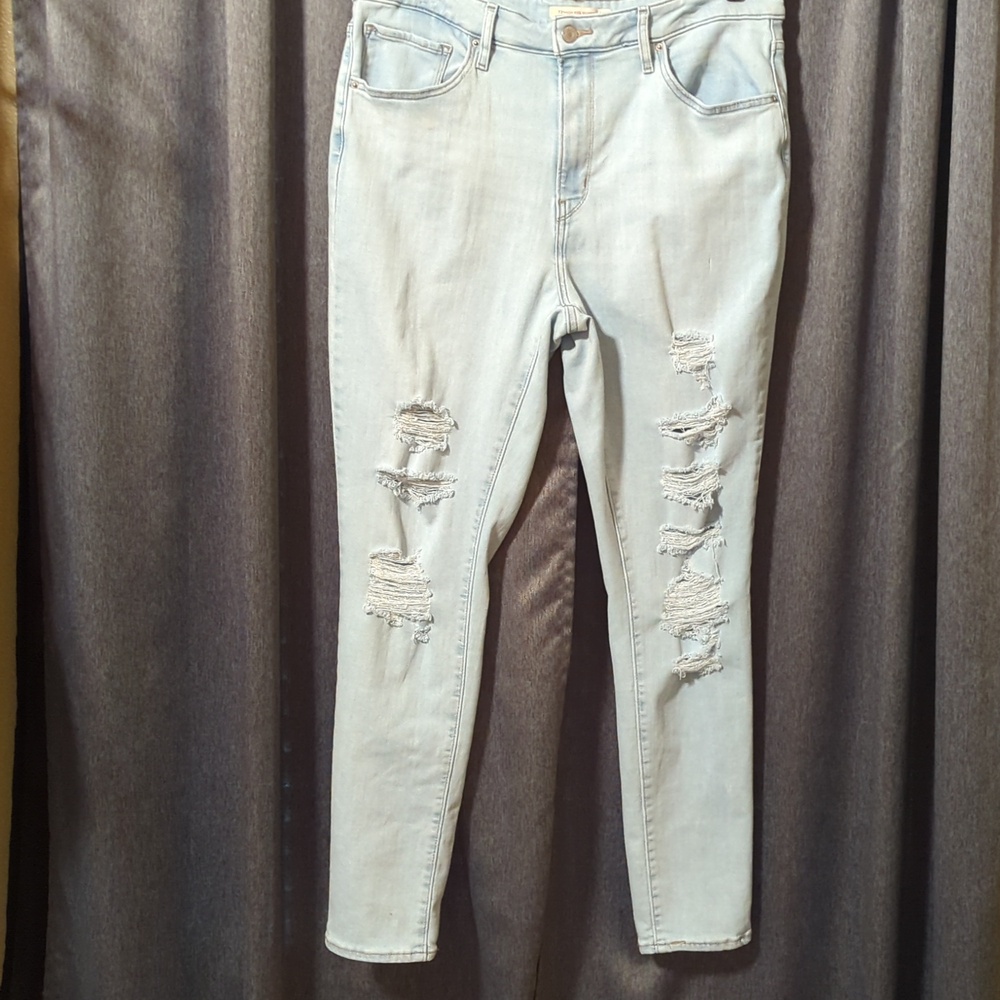 Levi 721 High Rise Skinny Light Wash Women's Jeans with Distressed Detail EUC